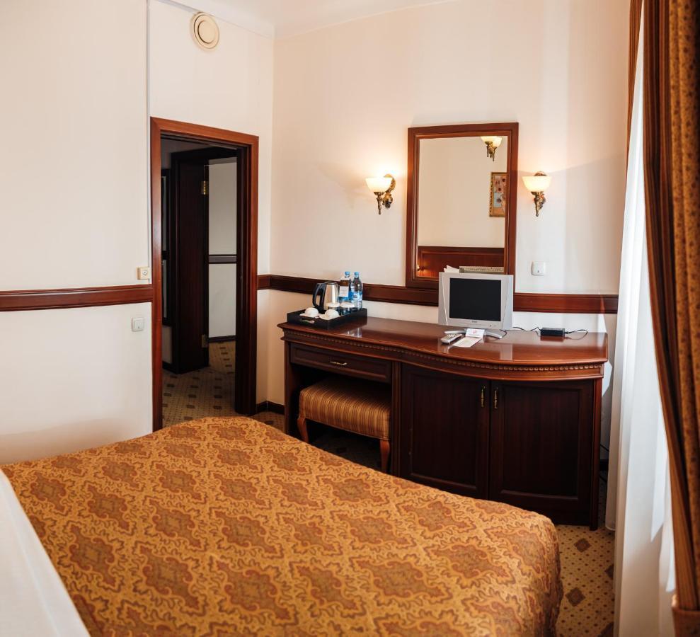 Kazakhstan Express Hotel Almaty Exterior photo