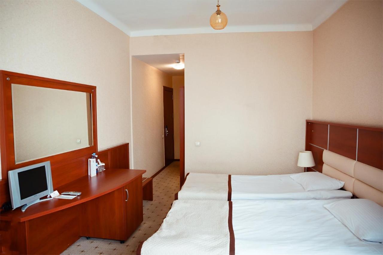 Kazakhstan Express Hotel Almaty Exterior photo